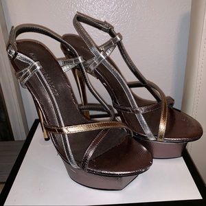 Adrienne Maloof Heels 7.5 Metallic New